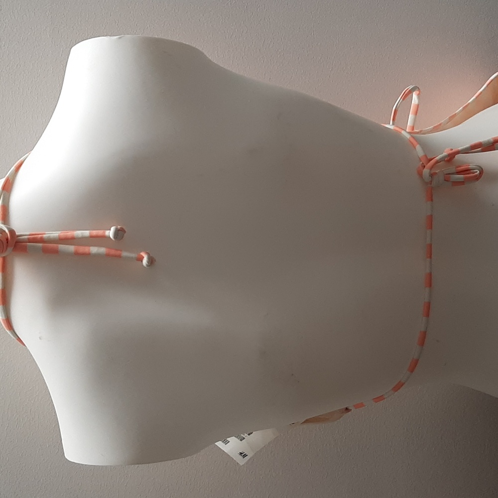 H&M string bikini - Picture 5 of 7
